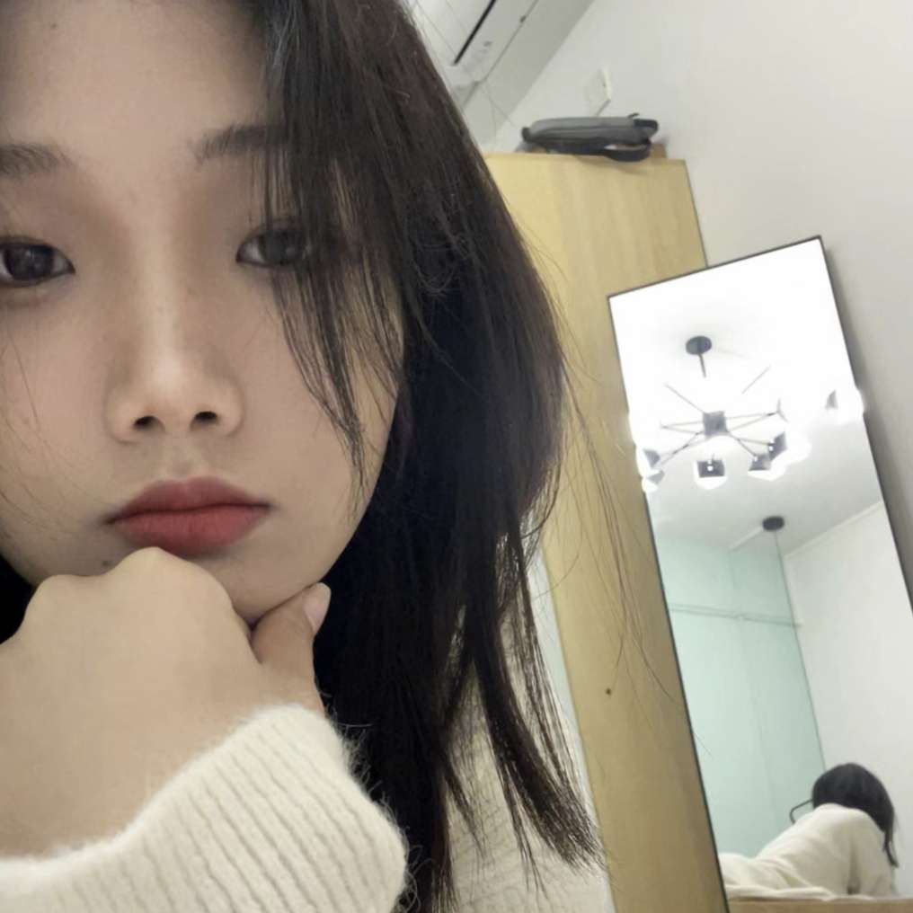 酸奶妹妹的照片