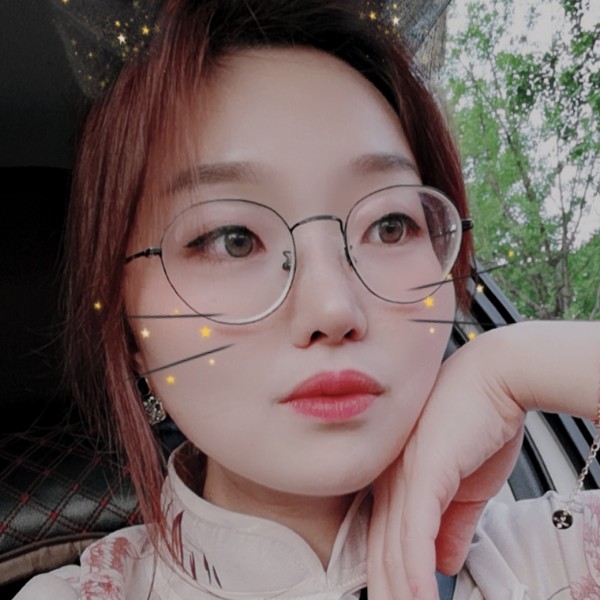 心心谷莉的照片