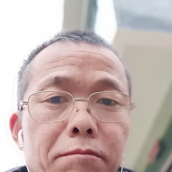 盼望漫步虚心的照片