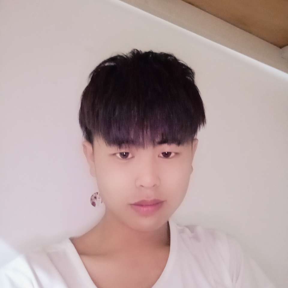 冬耀挽手单纯的照片