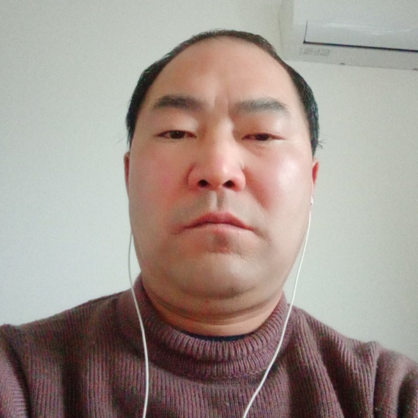 逐风挽手听话的照片