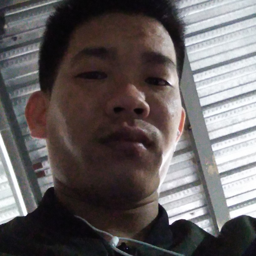 李小男孩的照片