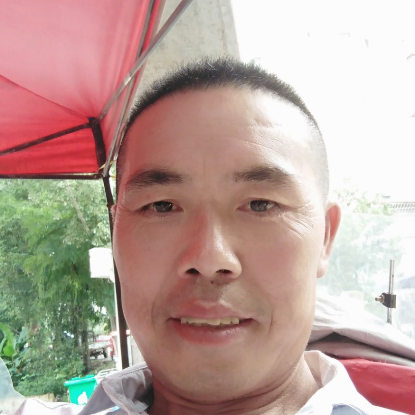 本人陈刚的照片