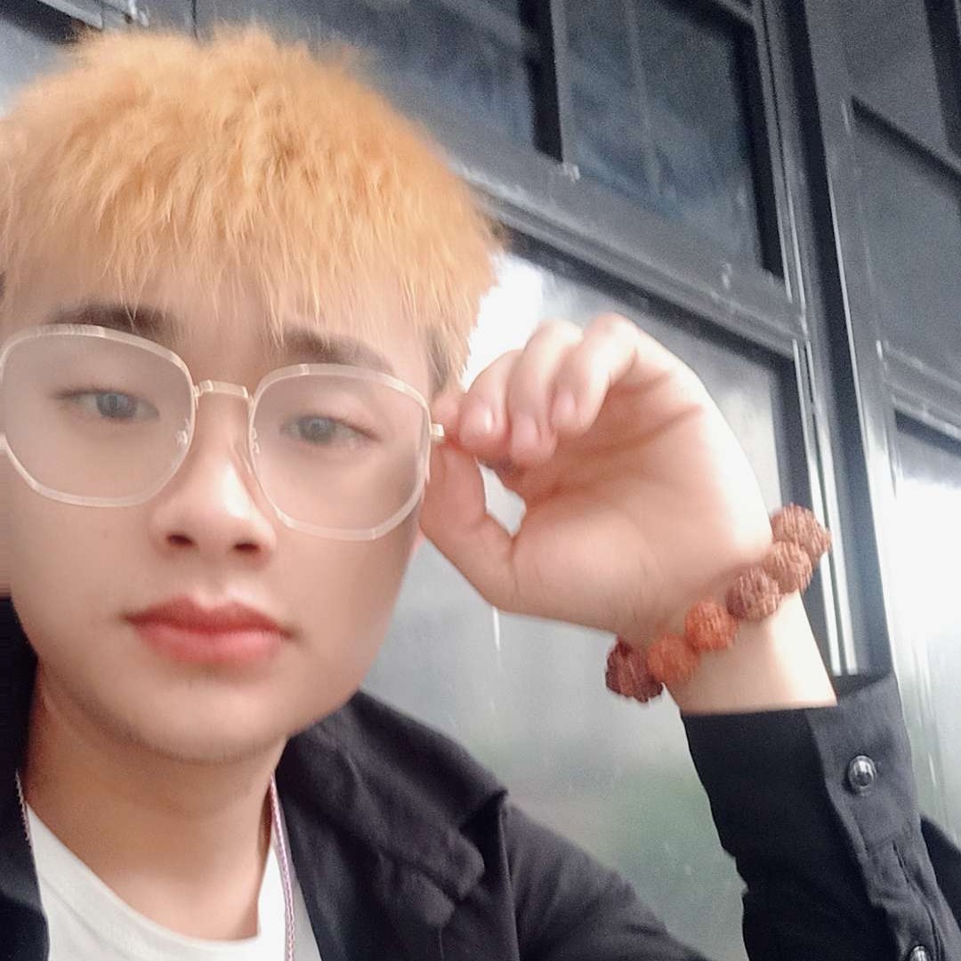 卑微小段的照片