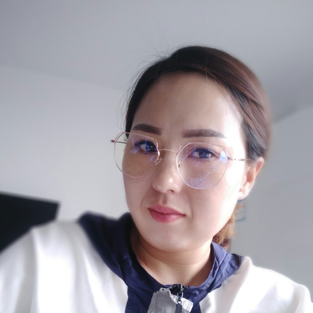 浅夏金雨的照片