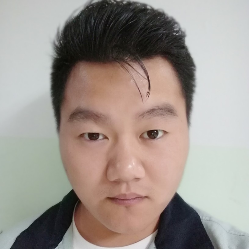 小汤哥哥的照片