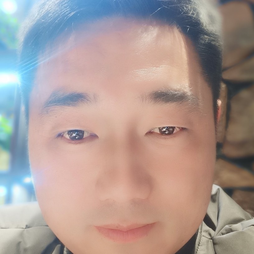 西装漫步孤独的照片