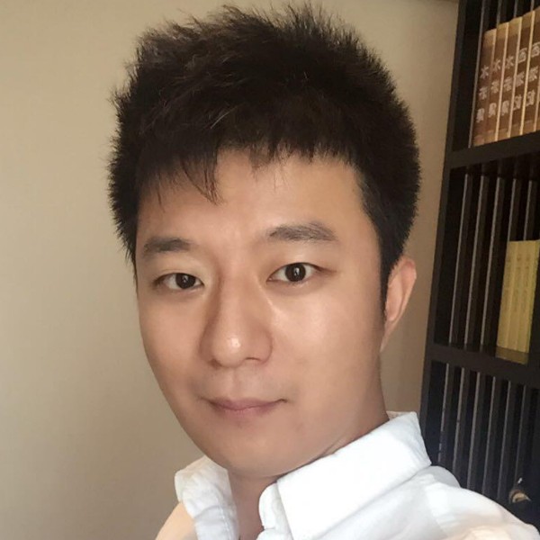 不解的那衬衫的照片