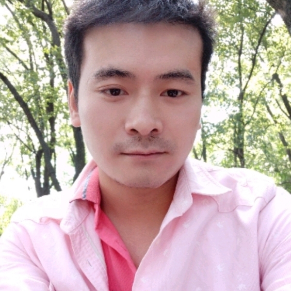 外套蹙眉落拓的照片