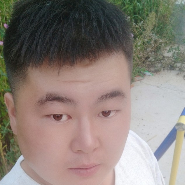 河马回眸亲爱的的照片