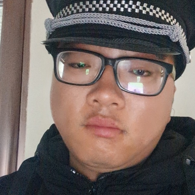 储诚淼的照片