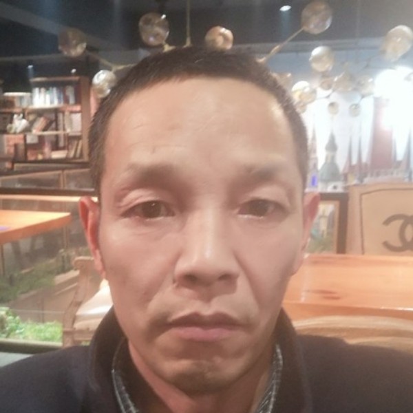 高跟鞋与鳗鱼的照片