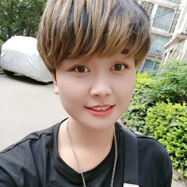 刘十二的照片