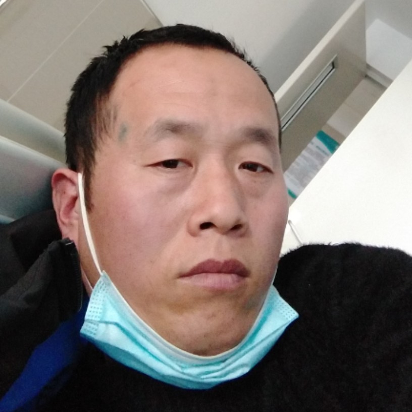 芝麻方爱听歌的照片