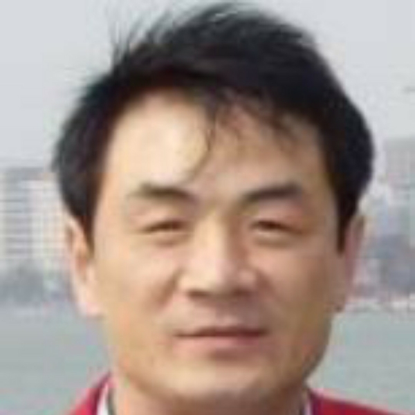 谢国伟的照片