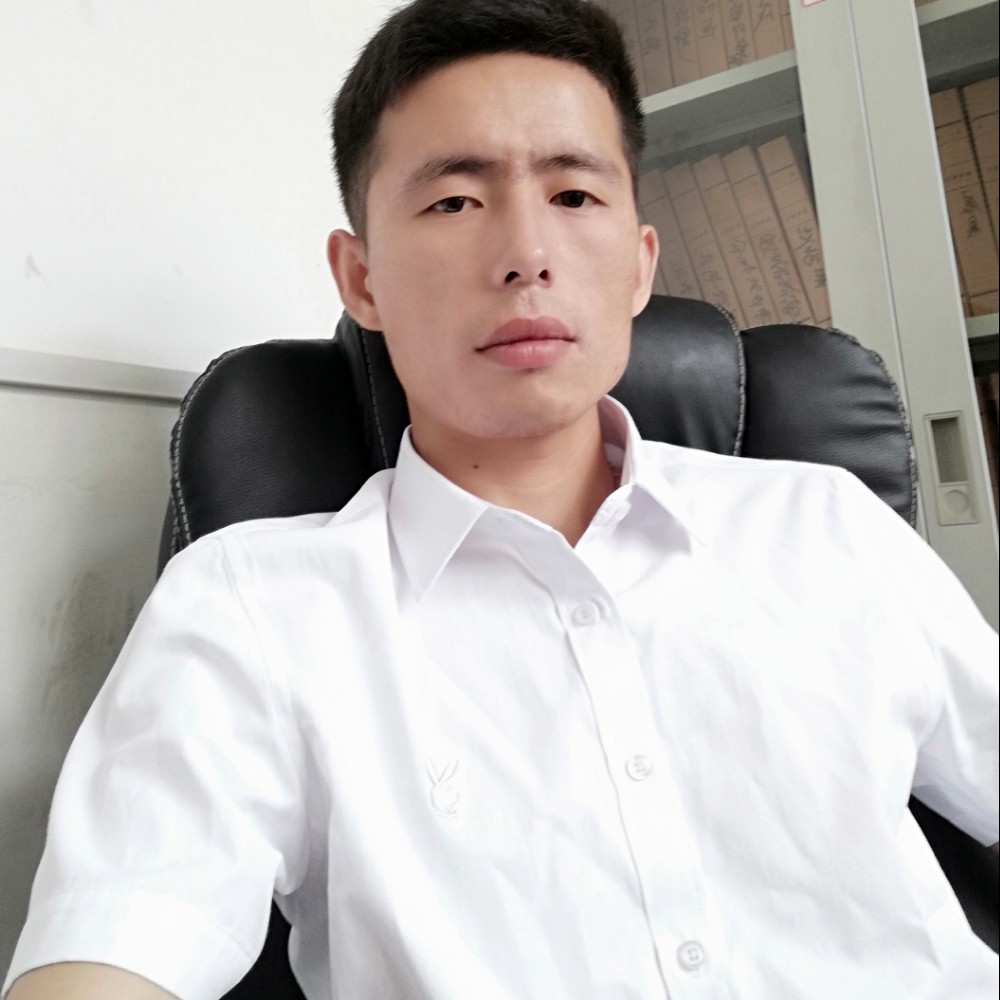辛勤板凳的照片