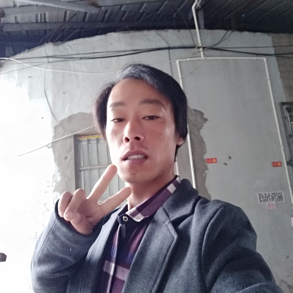 红太阳服饰的照片