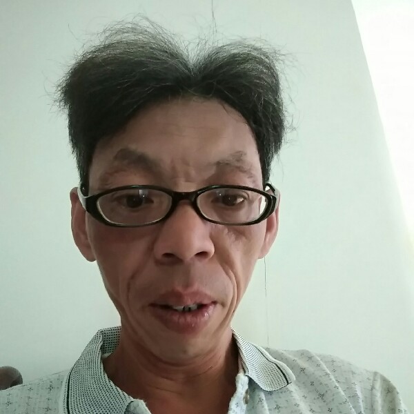 务实绿草的照片