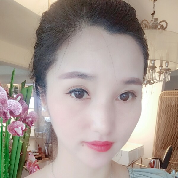 柔弱樱桃的照片
