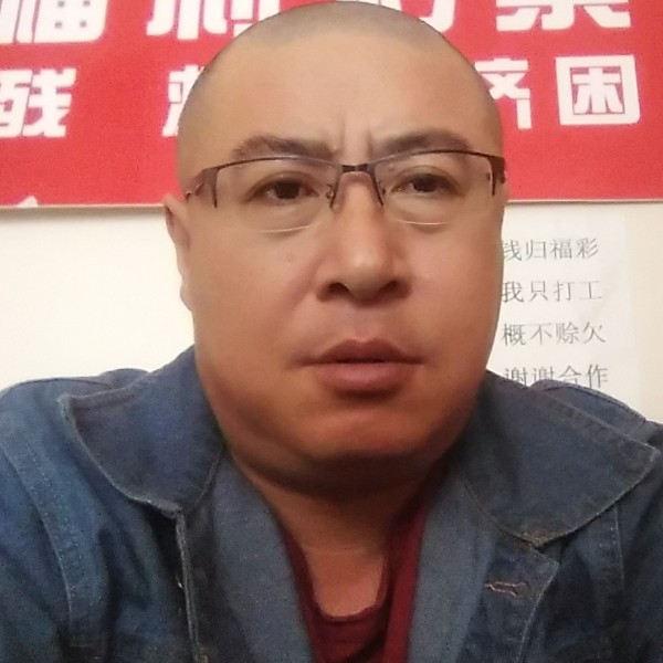 多情那石头的照片