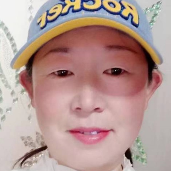 干净的帽子的照片