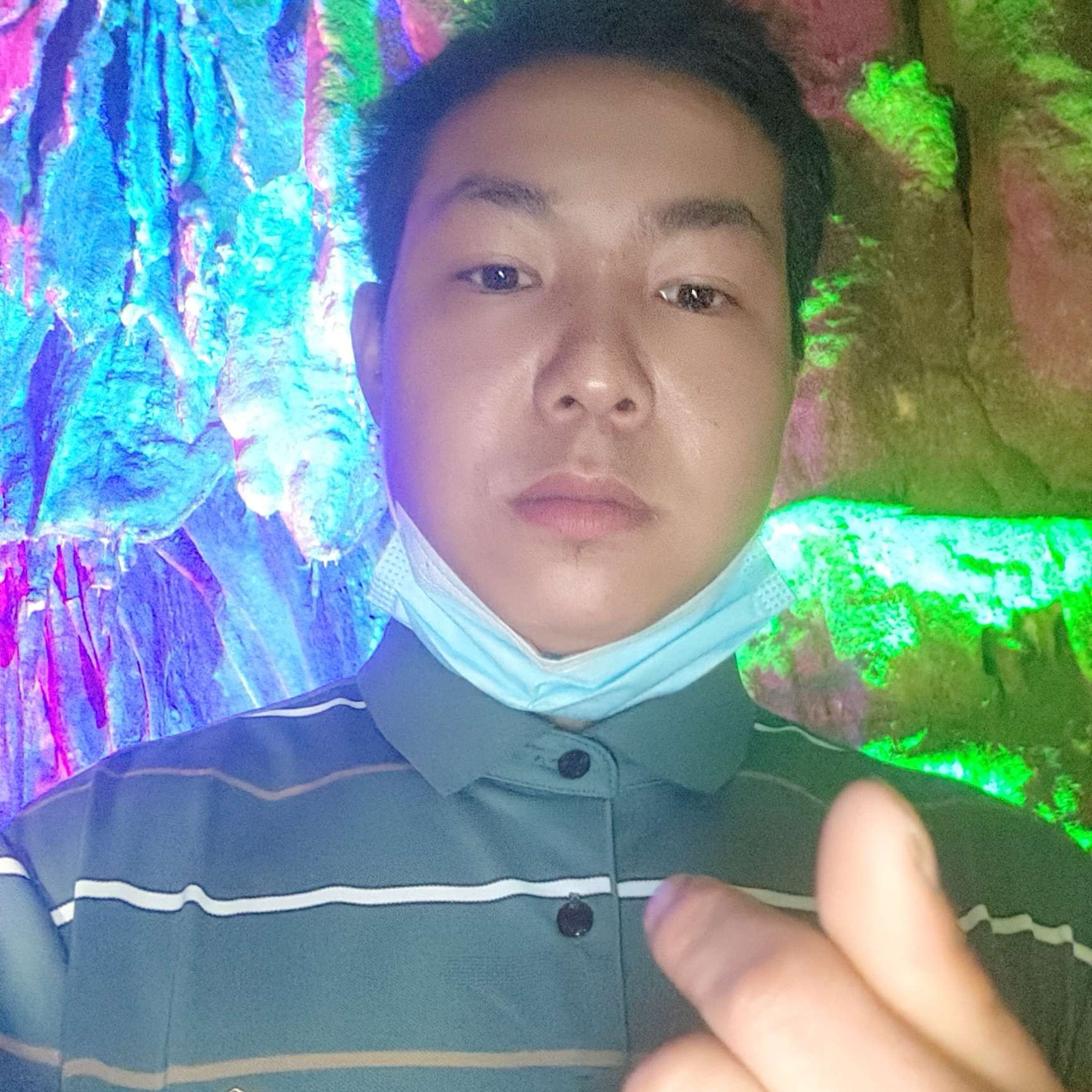 更舔的照片