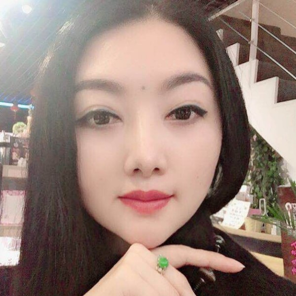 瑛妃的照片
