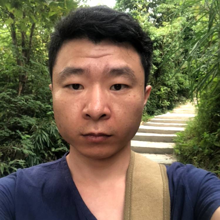 积极笑钢笔的照片