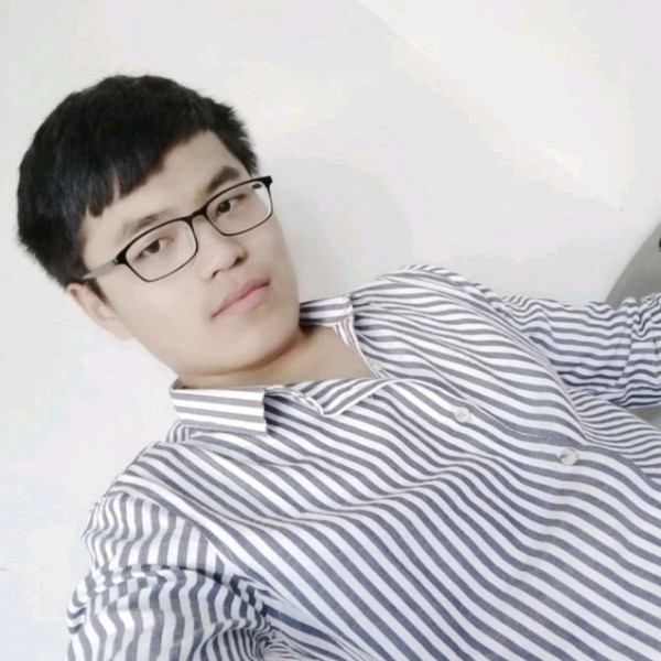 甜甜大白的照片