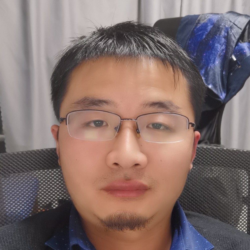 忘记微笑了的照片