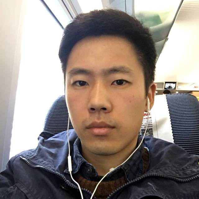 欢呼方铃铛的照片