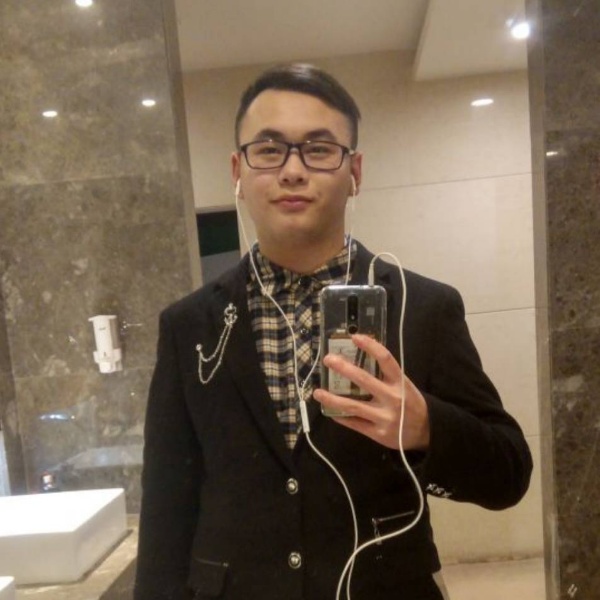 超爱吃辣的小旭的照片