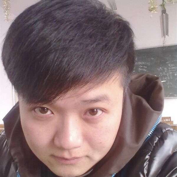 我发际线跟我作对的照片
