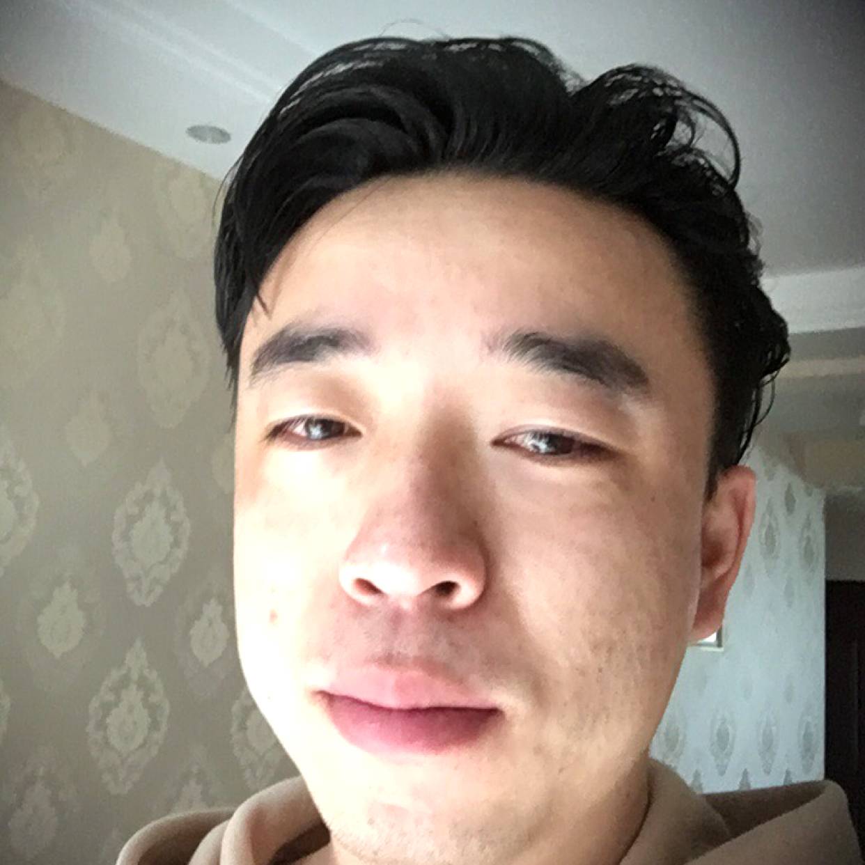 天气热多穿点的照片
