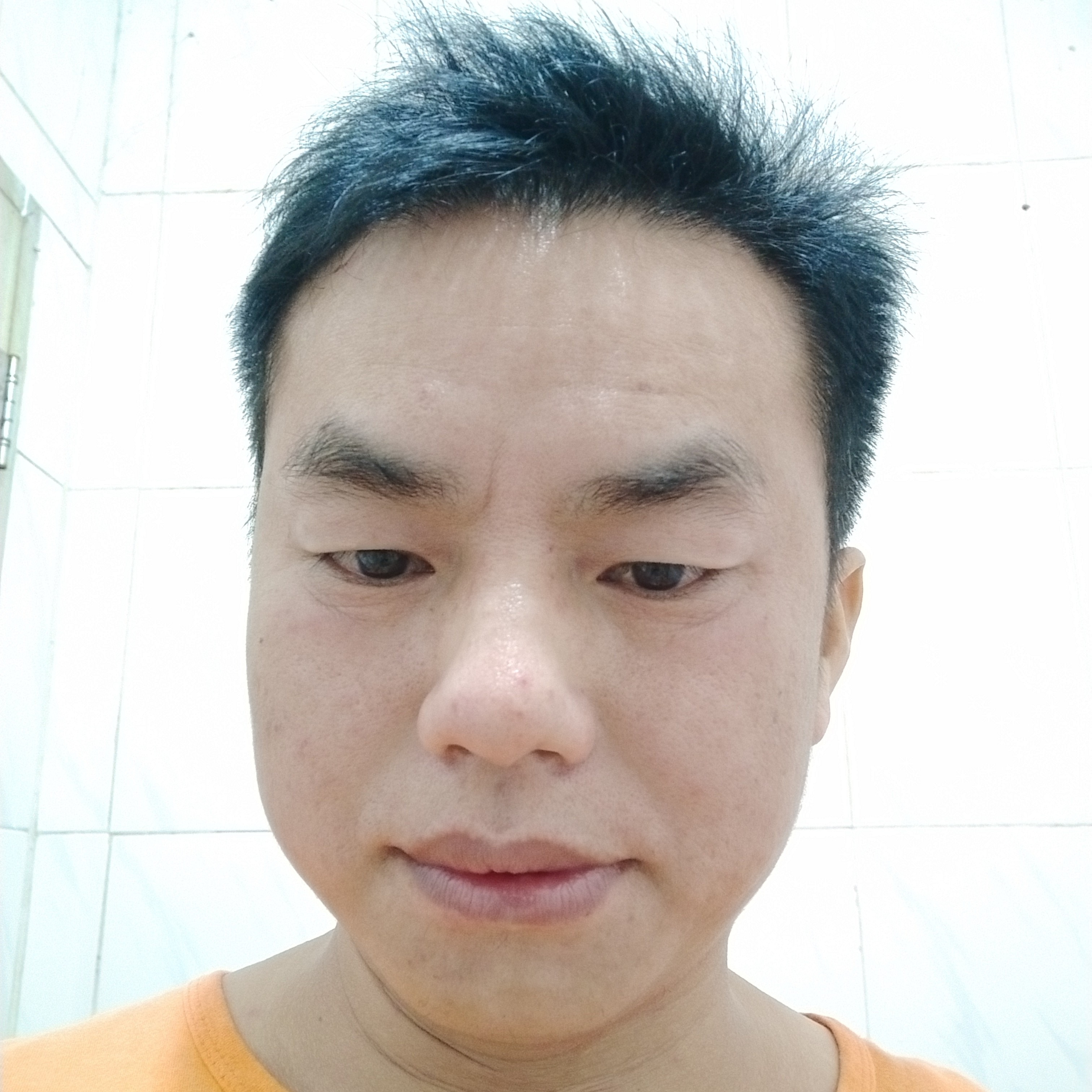 未婚仁的照片
