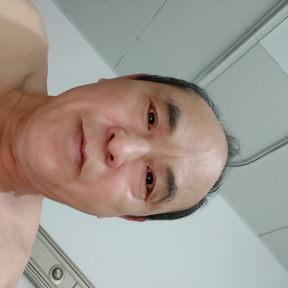 托头兴六的照片