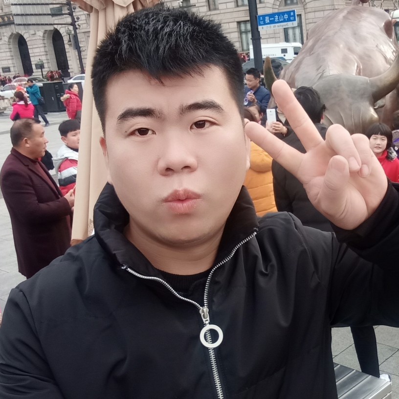 短靴光亮的照片