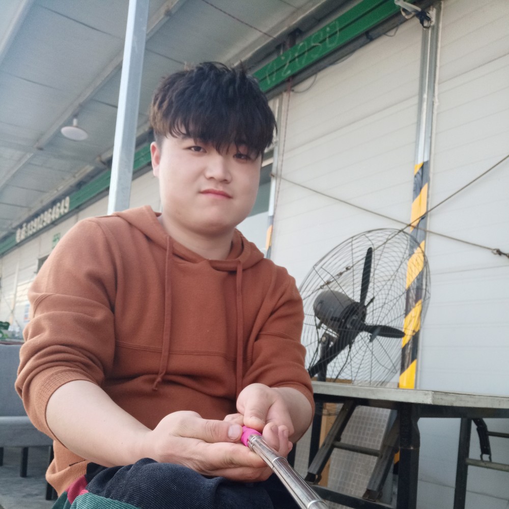 楊文的照片