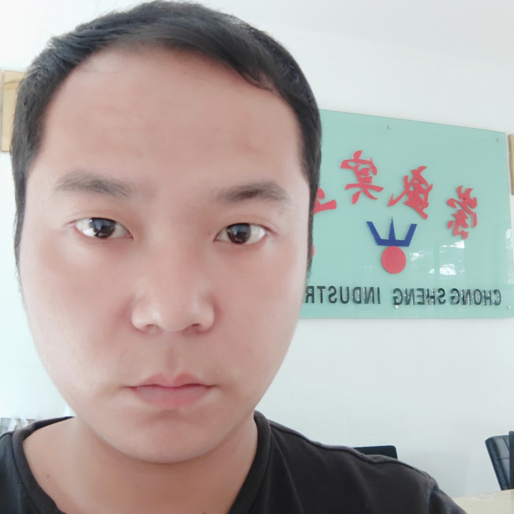 秋月爱飘逸的照片