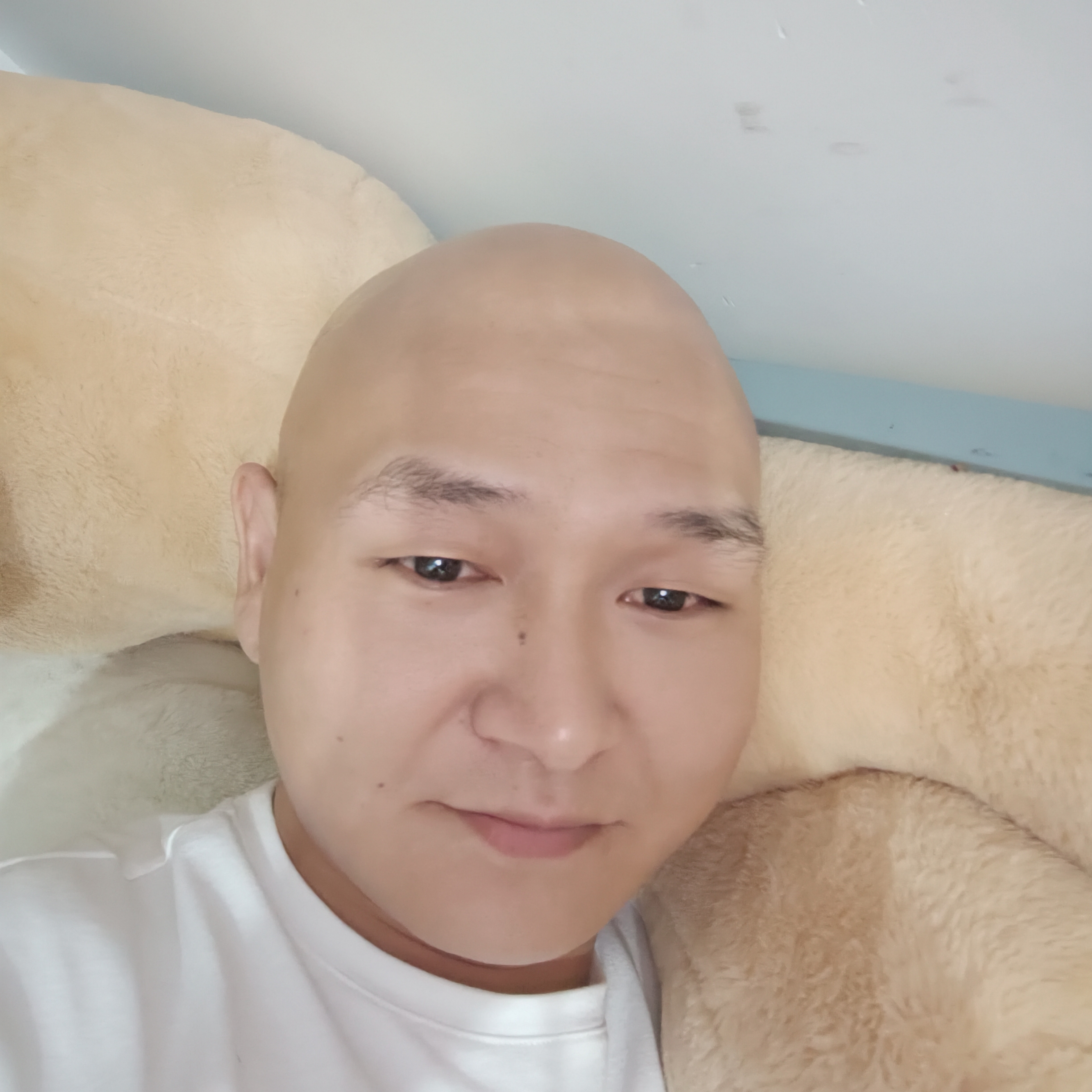 若溪闻勤奋的照片