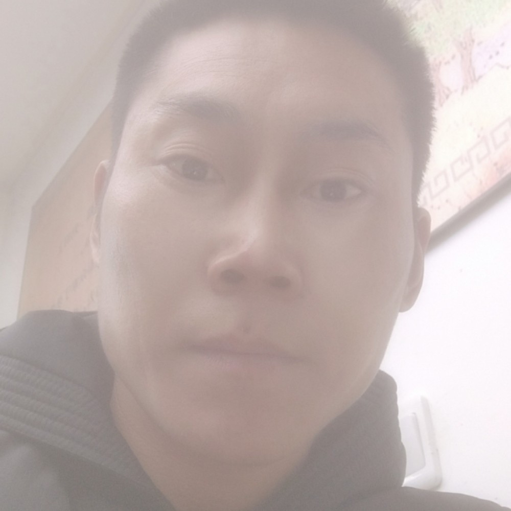 短靴漫步流年的的照片
