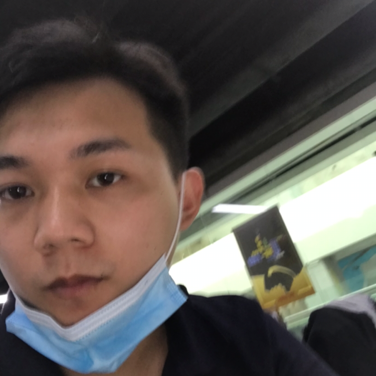 蜗牛深拥的照片