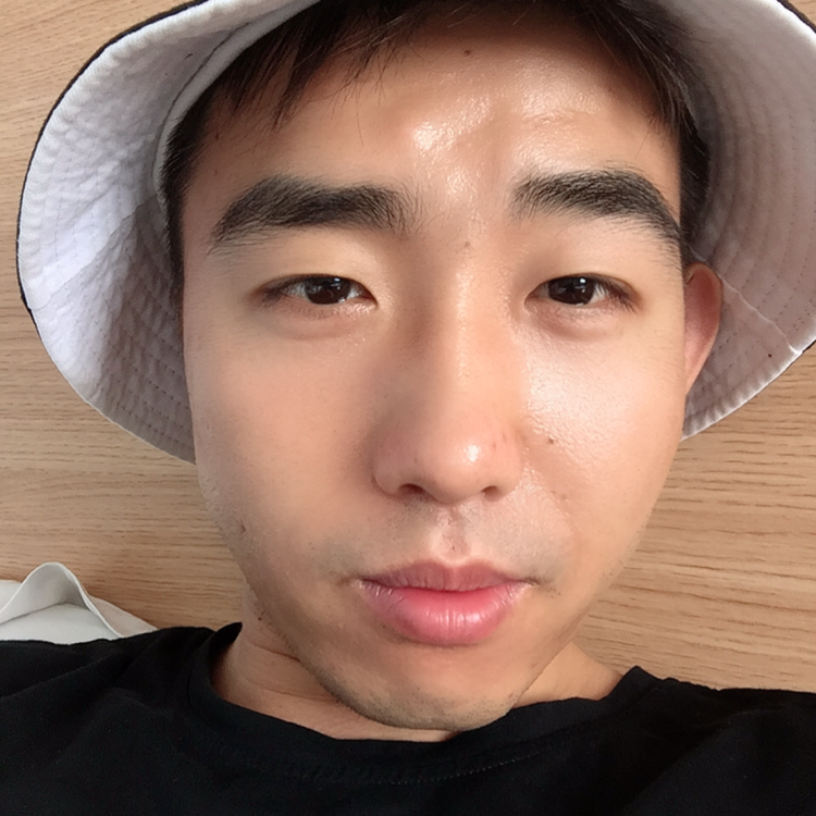 烤鸡等待深情的照片