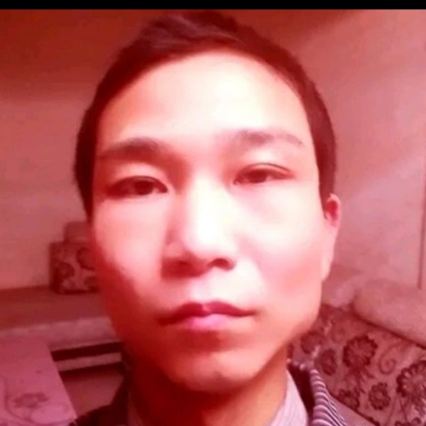耍酷白羊的照片