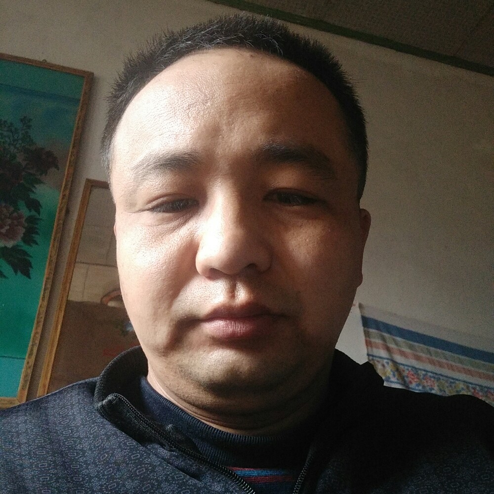 年轻有朋友的照片