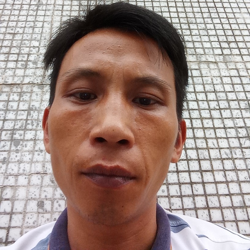 文静回眸金鱼的照片