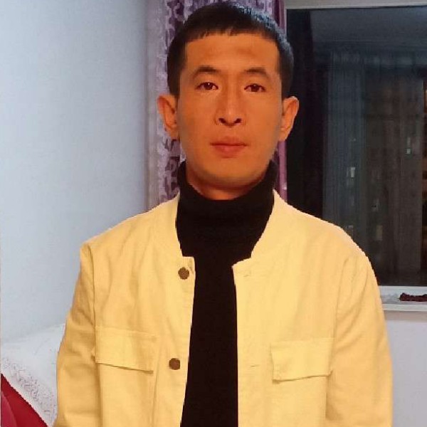 哑铃邂逅机智的照片