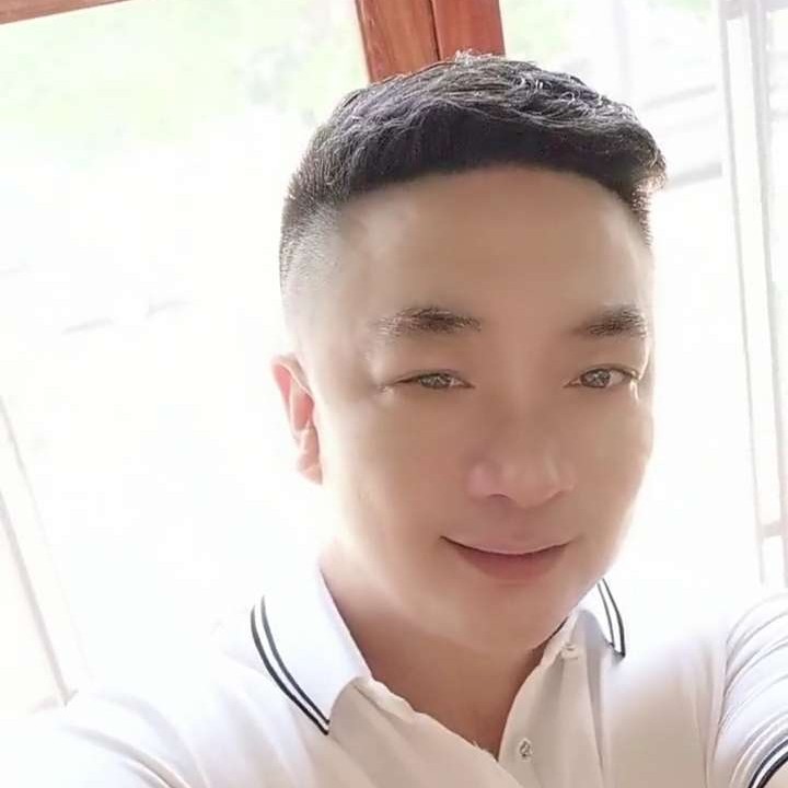 一杯酒一杯酒的照片