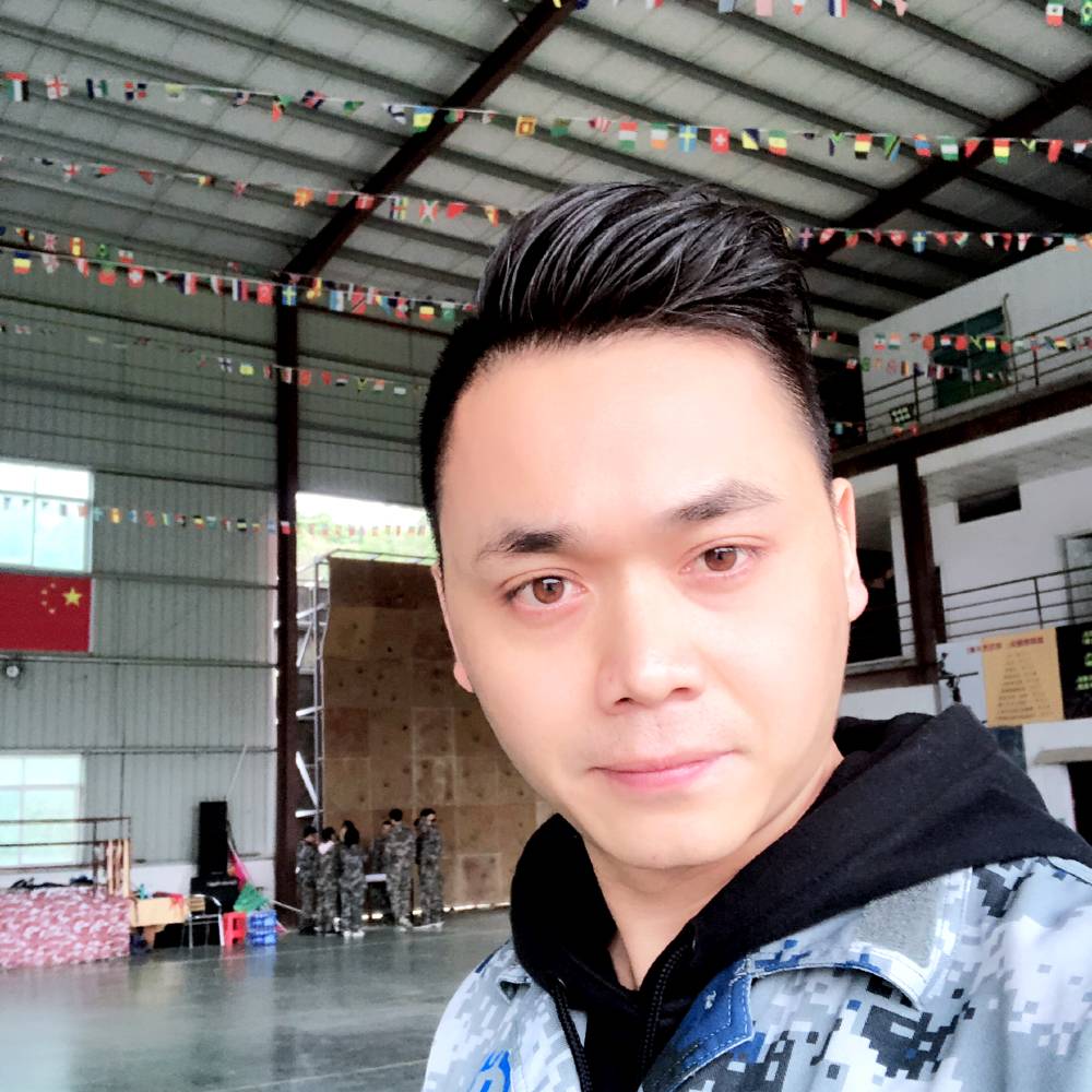 涛涛冷月的照片