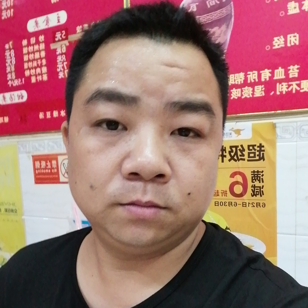 贺显秋的照片